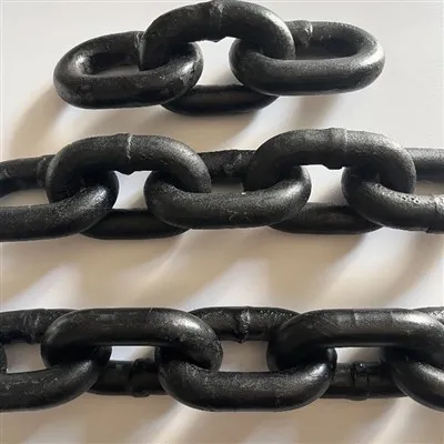 Welche Herausforderungen ergeben sich beim Einsatz von Zugketten bei Hochgesc...